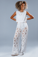 Blusa Colete em Linho com Renda